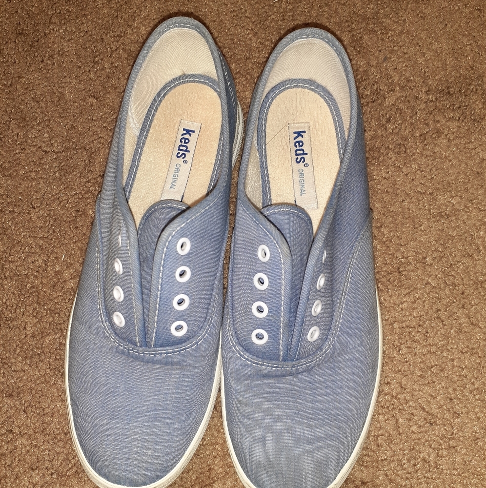 Flat shoes